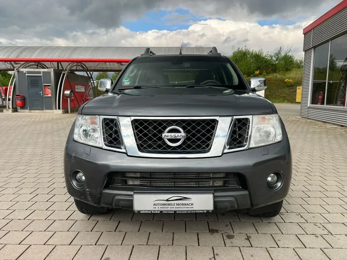 Gebraucht Nissan Navara 231 PS (169 kW) 2012 Grau Pickup