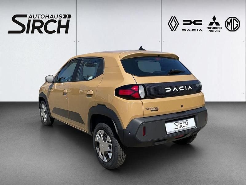 Usata Dacia Spring Expression 33 kW (45 CV) 2024 Beige Utilitaria
