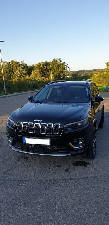 Schwarz Gebraucht 2020 Jeep Cherokee Overland SUV | 22.990 € (Guter Preis) - Bild 1/4