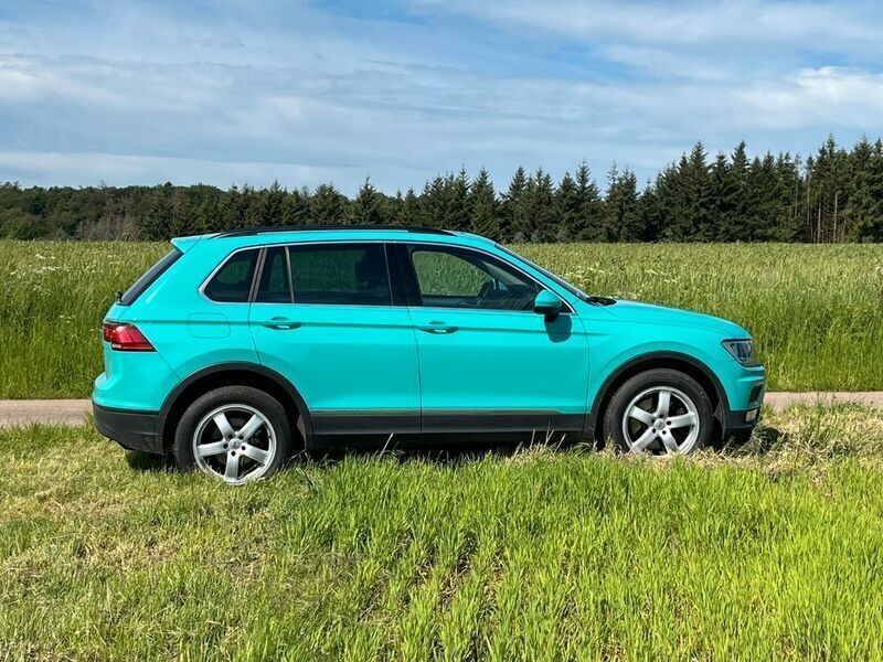Grün Gebraucht 2017 VW Tiguan SUV | 21.200 € (Guter Preis) - Bild 1/4