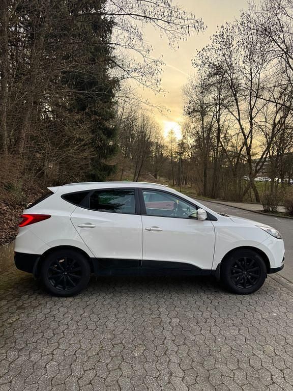 Gebraucht Hyundai ix35 Trend 166 PS (122 kW) 2014 Weiß SUV