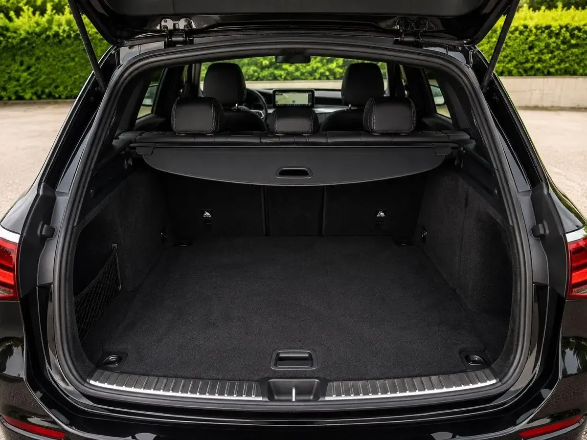 Gebraucht Mercedes C300 258 PS (189 kW) 2018 Schwarz Limousine
