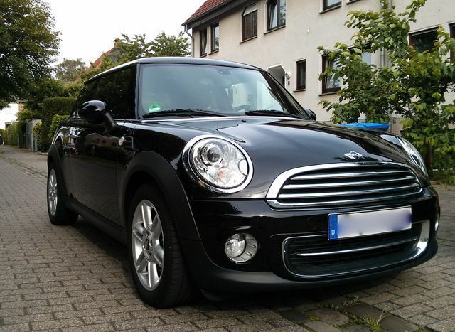Gebraucht Mini Cooper 166 PS (122 kW) 2011 Schwarz Kleinwagen