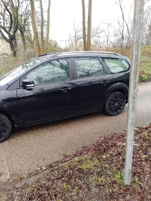 Gebraucht Ford Focus 125 PS (91 kW) 2009 Schwarz Kombi