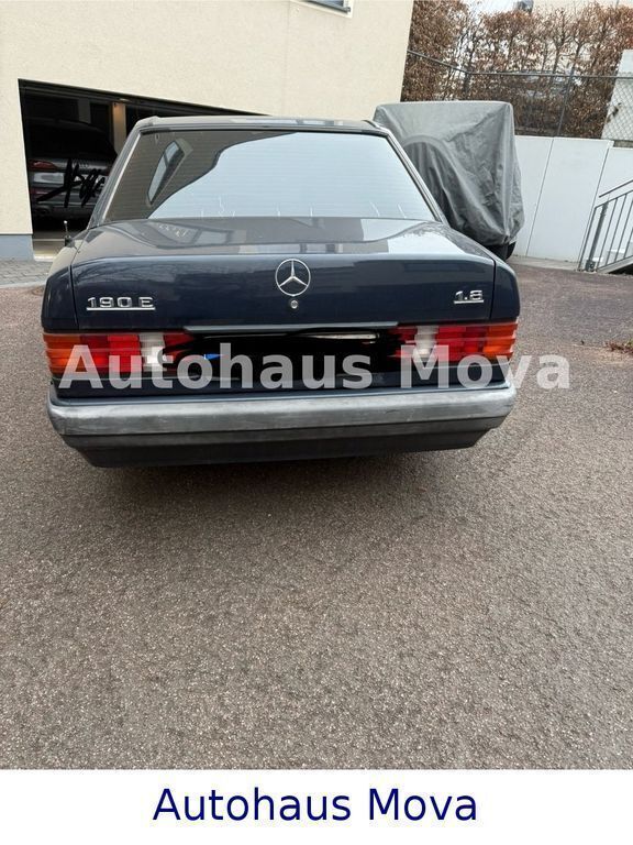 Gebraucht Mercedes 190 109 PS (80 kW) 1990 Blau Limousine