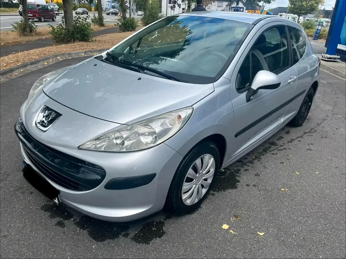 Gebraucht Peugeot 207 75 PS (55 kW) 2007 Silber Kleinwagen