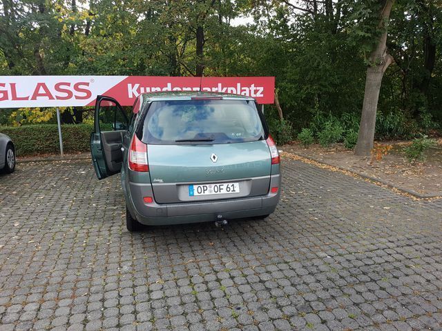 Gebraucht Renault Scénic II 163 PS (119 kW) 2005 Grün Van / Kleinbus
