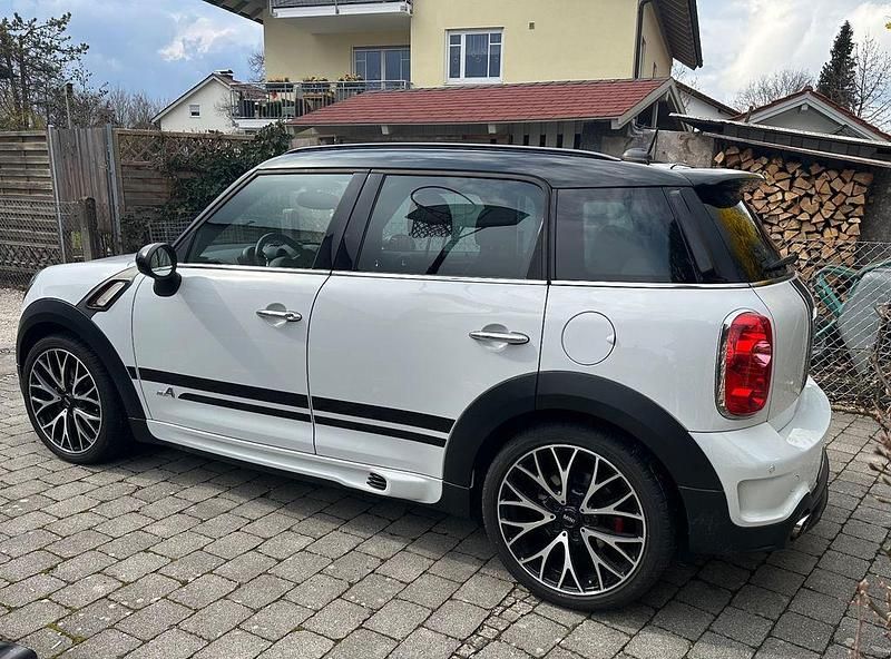 Weiß Gebraucht 2013 Mini John Cooper Works Countryman SUV | 12.500 € (Fairer Preis) - Bild 1/4