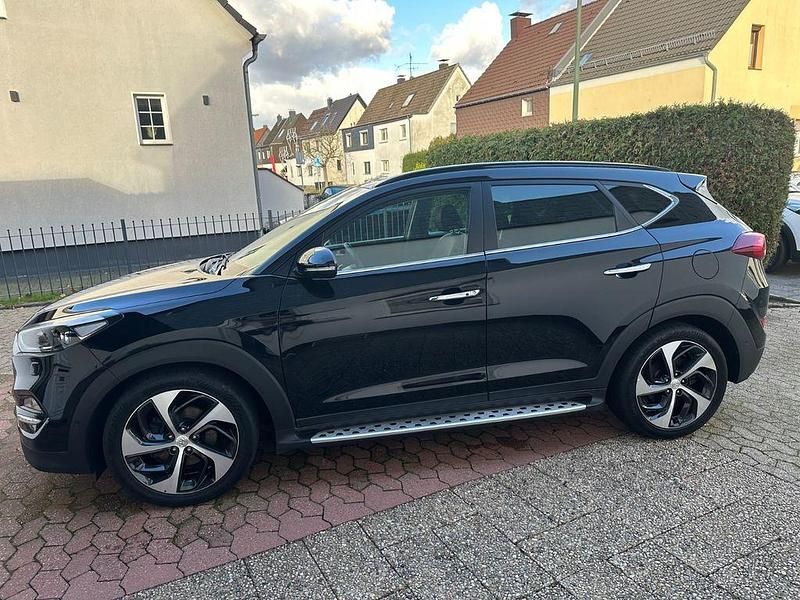 Gebraucht Hyundai Tucson Edition 177 PS (130 kW) 2017 Schwarz SUV