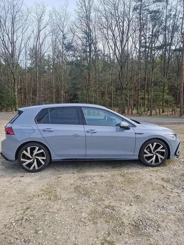 Second-hand VW Golf VIII R-line 190 CP (139 kW) 2023 Gri Hatchback