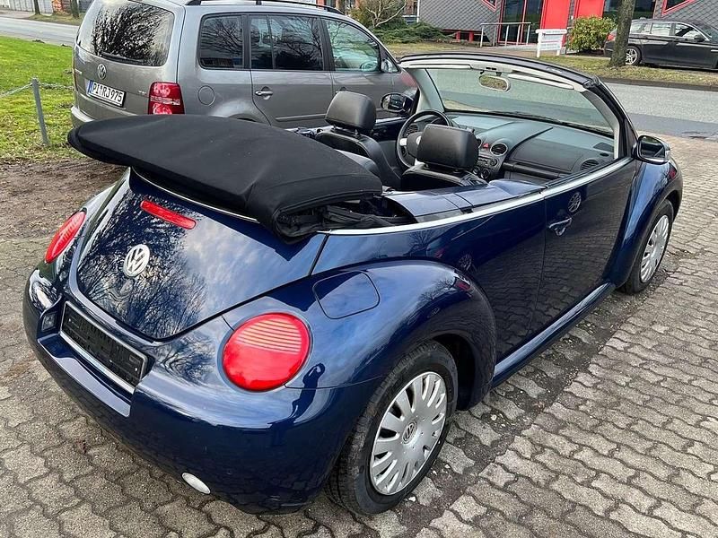 Gebraucht VW New Beetle Cabriolet Highline 102 PS (75 kW) 2004 Royal navy Cabrio