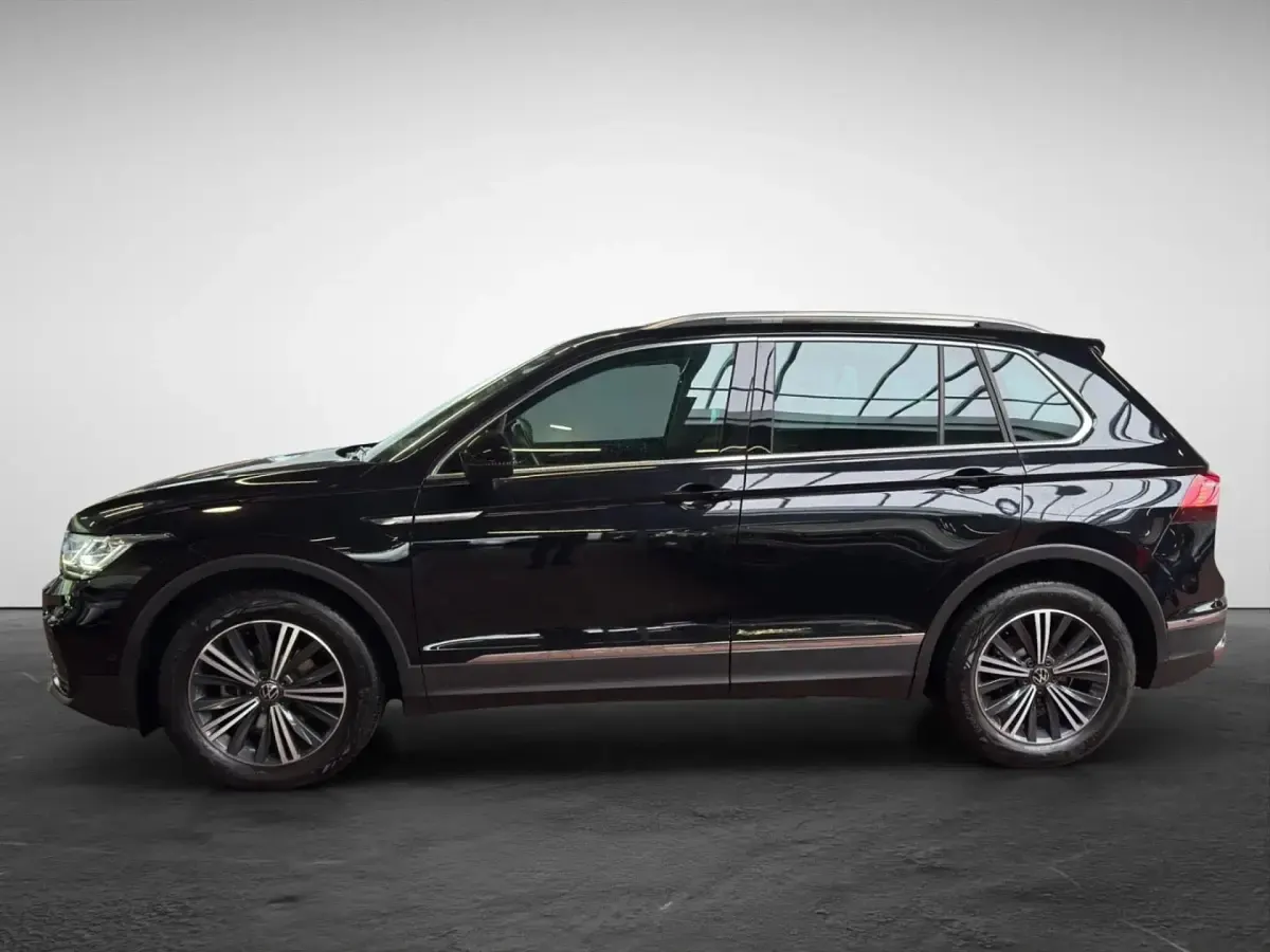 Gebraucht VW Tiguan Elegance 150 PS (110 kW) 2021 Schwarz SUV