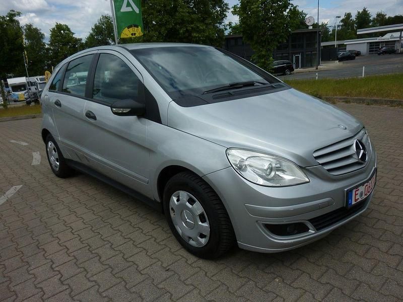 Gebraucht Mercedes B170 116 PS (85 kW) 2007 Silber Van / Kleinbus