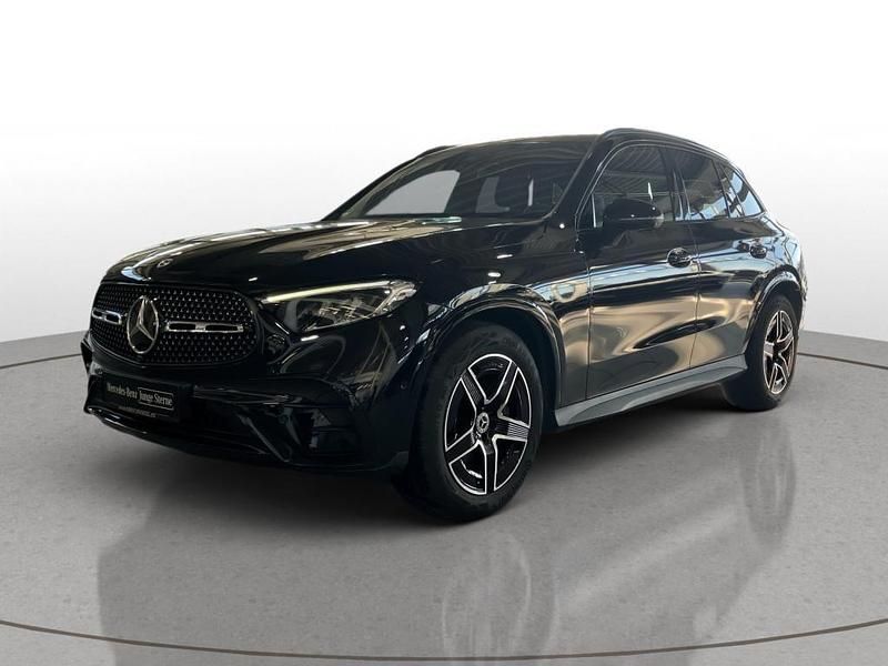 Gebraucht Mercedes GLC220 AMG line 197 PS (144 kW) 2025 Metalliclack obsidianschwarz SUV