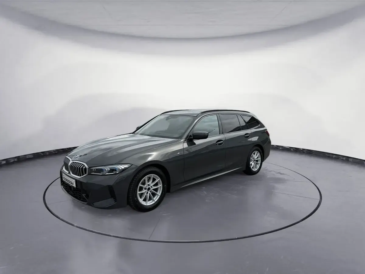 Gebraucht BMW 320 Performance 190 PS (139 kW) 2024 Silber Kombi