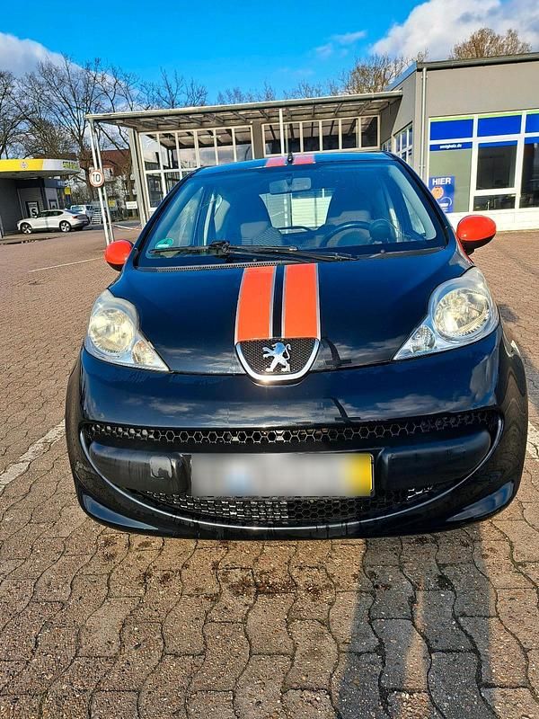 Gebraucht Peugeot 107 68 PS (50 kW) 2006 Schwarz Kleinwagen