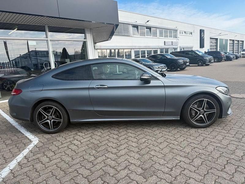 Gebraucht Mercedes C400 AMG line 333 PS (244 kW) 2018 Grau