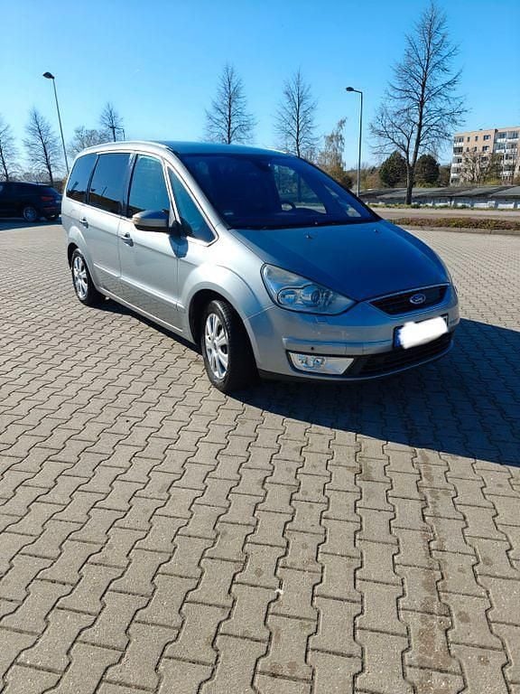 Gebraucht Ford Galaxy Titanium 140 PS (102 kW) 2010 Grau Van / Kleinbus