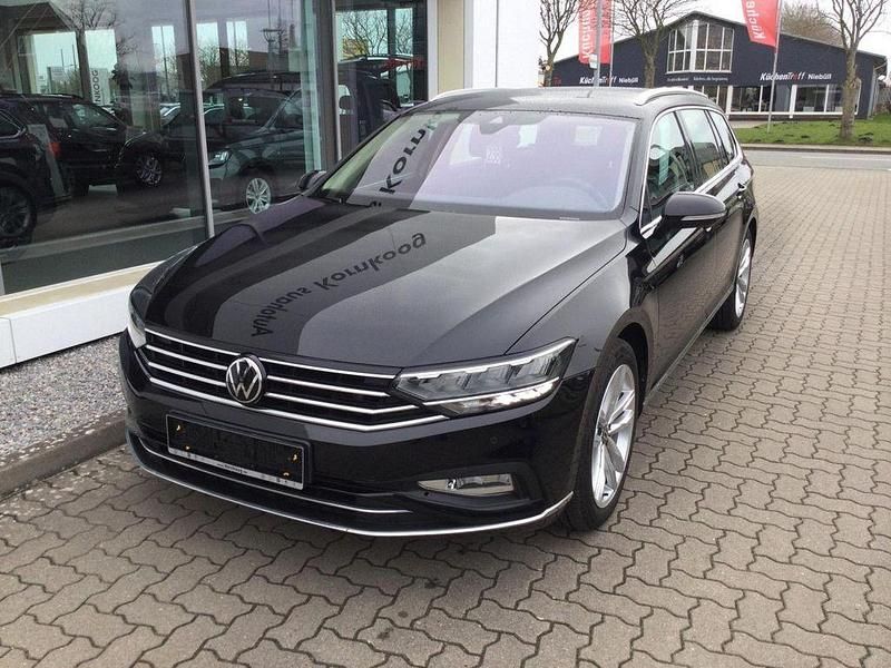 Gebraucht VW Passat Elegance 150 PS (110 kW) 2021 Schwarz Kombi