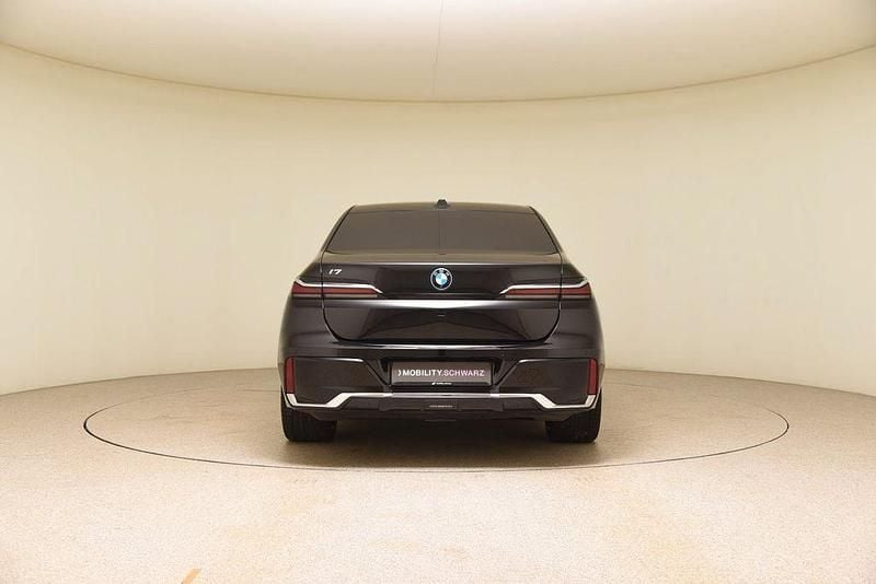 Gebraucht BMW i7 M Sport 400 kW (544 PS) 2024 Schwarz Limousine