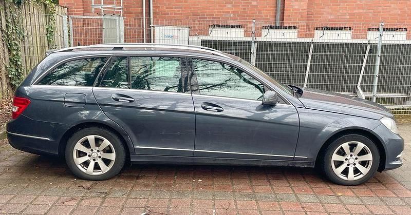 Gebraucht Mercedes C220 170 PS (125 kW) 2013 Grau Kombi