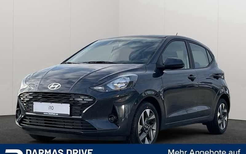 Grau Neu 2024 Hyundai i10 Trend Kleinwagen | 17.490 € (Fairer Preis) - Bild 1/4