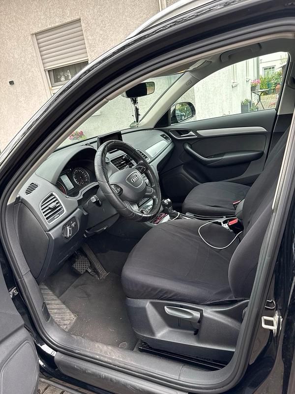 Gebraucht Audi Q3 Sport 150 PS (110 kW) 2015 Schwarz SUV