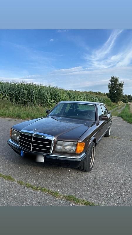 Braun Gebraucht 1984 Mercedes 380 Limousine | 8.500 € - Bild 1/4