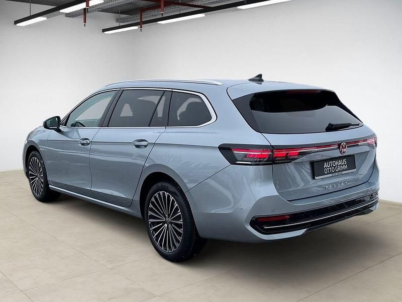 Neu VW Passat Elegance 150 PS (110 kW) 2025 Silber Limousine