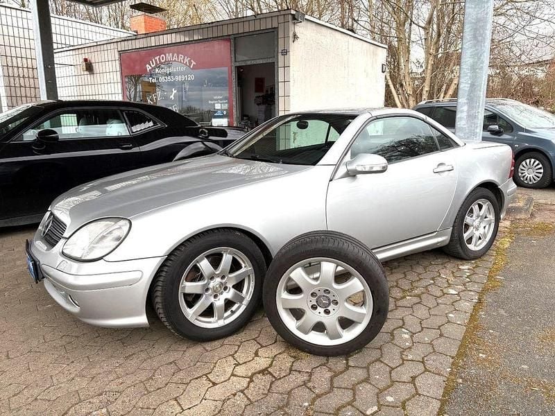 Gebraucht Mercedes SLK320 Edition 218 PS (160 kW) 2000 Silber Cabrio