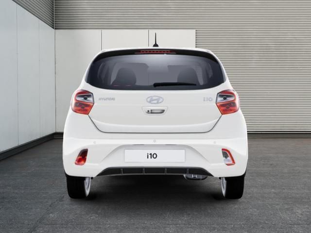 Gebraucht Hyundai i10 Select 63 PS (46 kW) 2024 Atlas white Kleinwagen