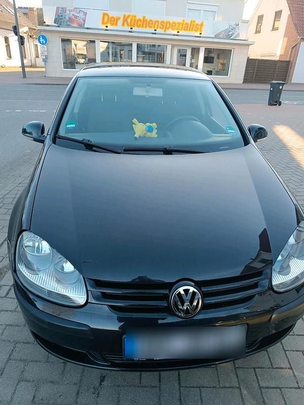 Gebraucht VW Golf IV 75 PS (55 kW) 2004 Schwarz Kleinwagen