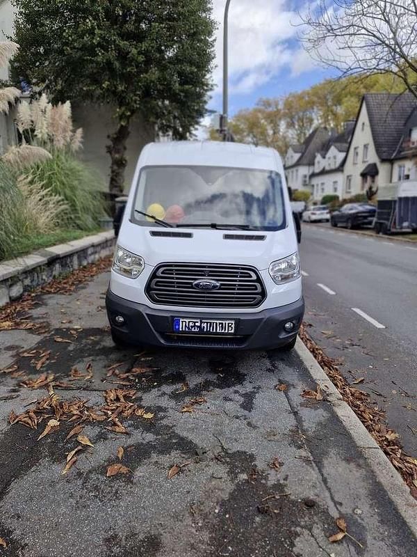 Gebraucht Ford Transit Trend 131 PS (96 kW) 2018 Weiß Van