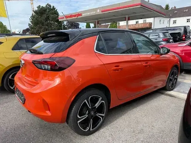 Gebraucht Opel Corsa Elegance 101 PS (74 kW) 2023 Orange Kleinwagen