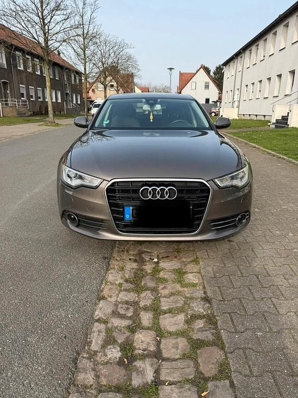 Gebraucht Audi A6 204 PS (150 kW) 2014 Grau Limousine