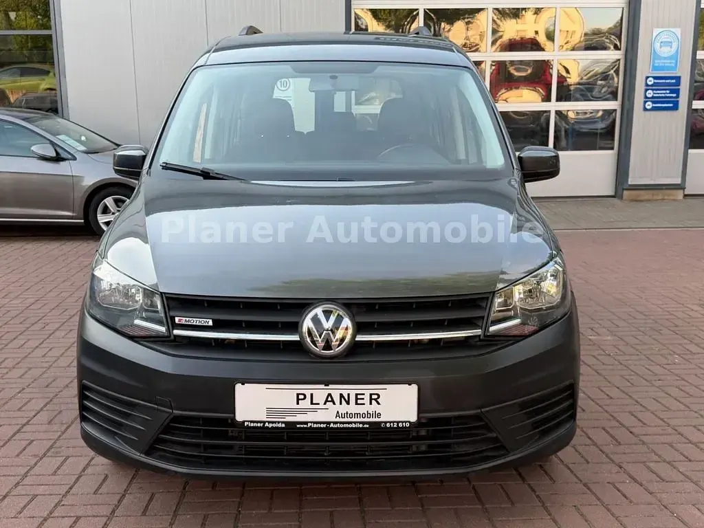Gebraucht VW Caddy Trendline 122 PS (89 kW) 2015 Grau Van / Kleinbus