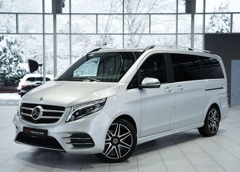 Silber Gebraucht 2018 Mercedes V250 AMG line Van / Kleinbus | 39.900 € (Fairer Preis) - Bild 1/3