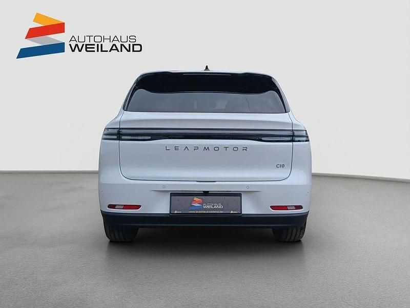 Gebraucht Leapmotor C10 215 PS (158 kW) 2025 Weiß SUV