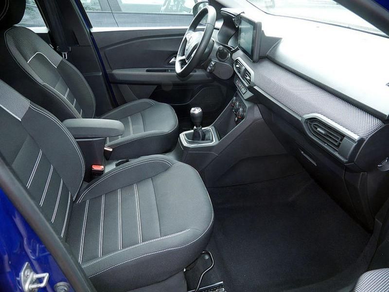 Gebraucht Dacia Sandero Comfort 91 PS (66 kW) 2023 Blau (metallic) Kleinwagen