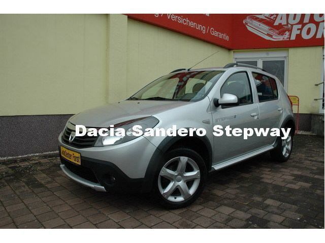 Gebraucht 12 Dacia Sandero 1 6 Benzin 84 Ps 7 250 Forst Lausitz Autouncle