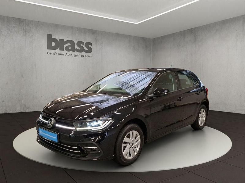 Deep black perleffekt Gebraucht 2022 VW Polo Style Limousine | 16.600 € (Guter Preis) - Bild 1/4