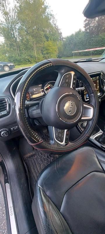 Schwarz Gebraucht 2017 Jeep Compass Limited SUV | 19.500 € - Bild 1/4