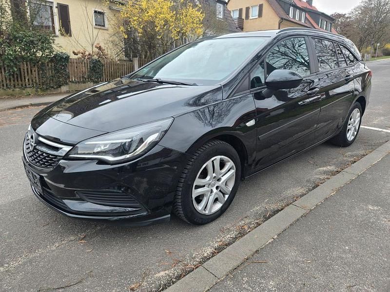 Gebraucht Opel Astra 95 PS (69 kW) 2016 Limousine