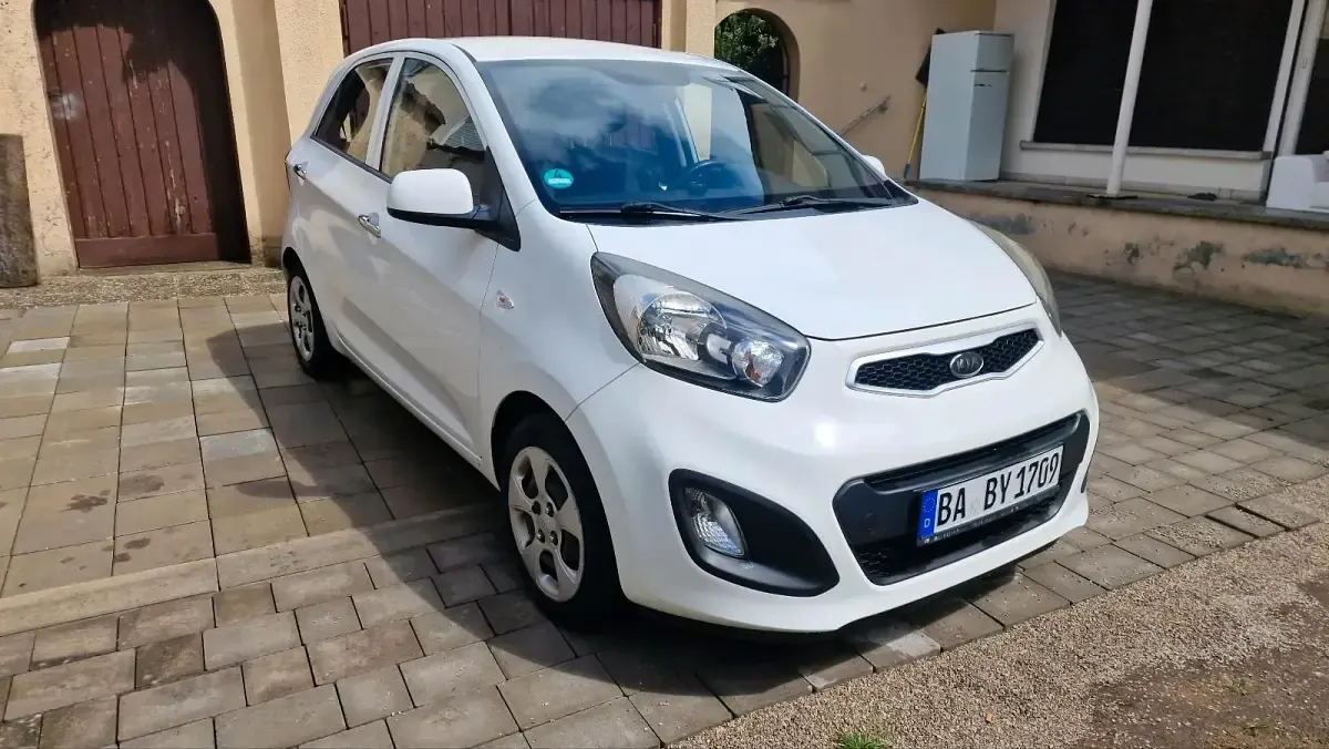 Używany Kia Picanto 69 KM (50 kW) 2011 Biały Hatchback
