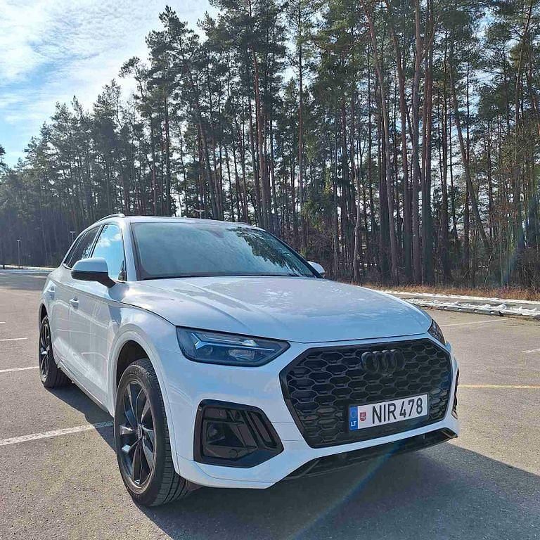 Weiß Gebraucht 2021 Audi Q5 Edition .1 SUV | 27.900 € - Bild 1/4