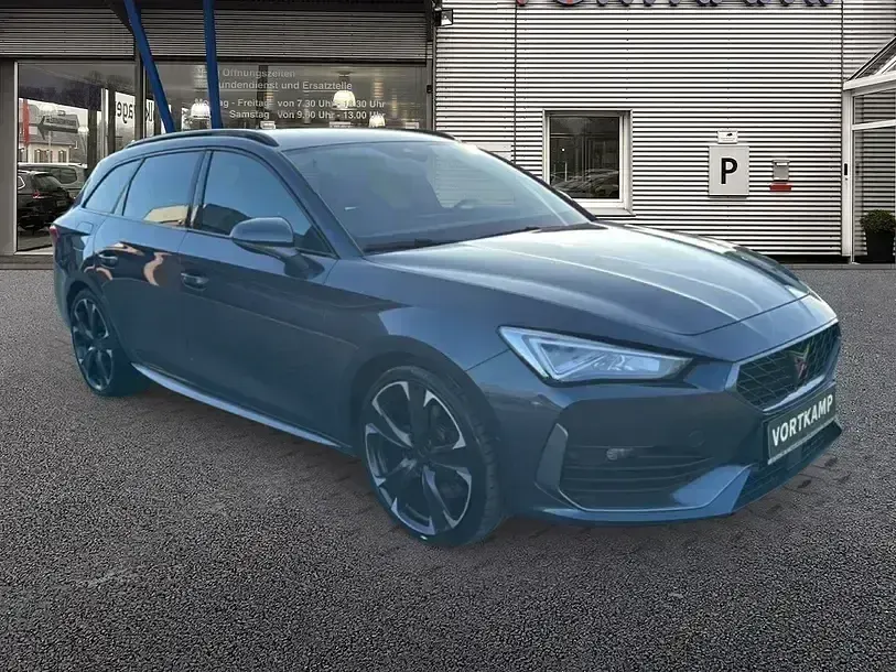 Second-hand Cupra Leon VZ 245 CP (180 kW) 2021 Gri Break