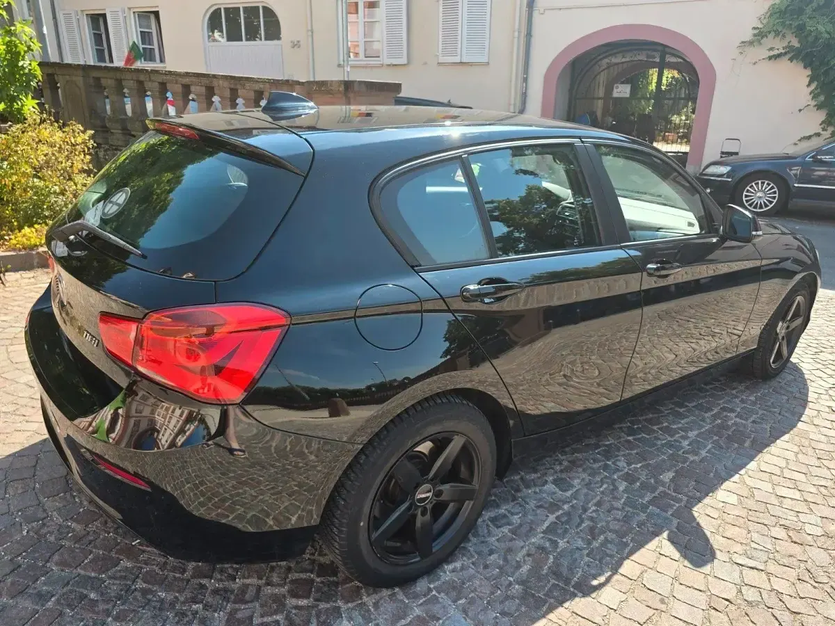 Gebraucht BMW 116 136 PS (100 kW) 2016 Schwarz Kleinwagen