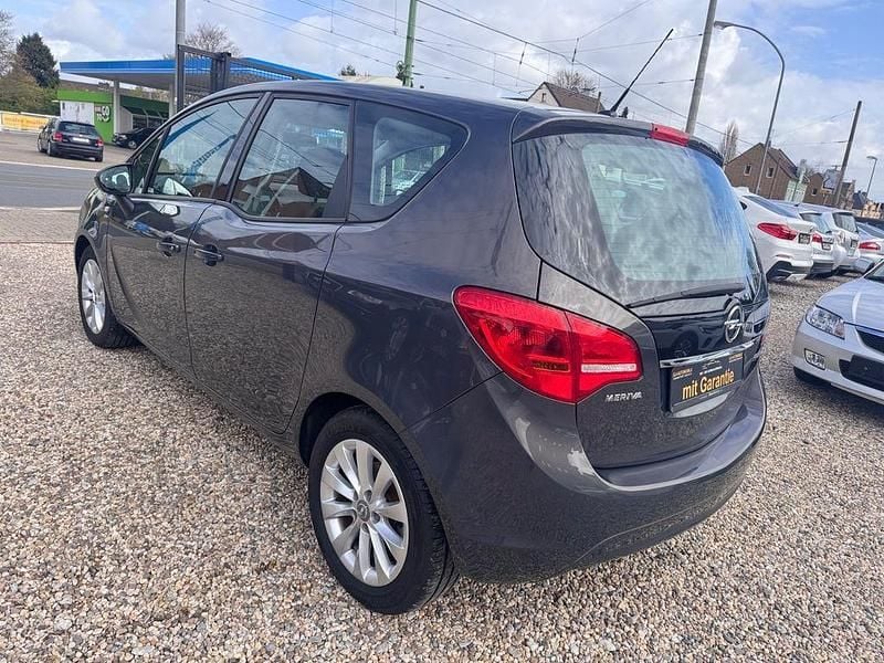 Second-hand Opel Meriva Active 120 CP (88 kW) 2013 Gri Monovolum