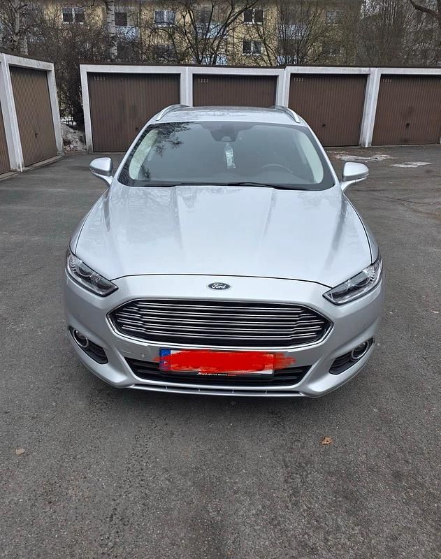 Gebraucht Ford Mondeo 150 PS (110 kW) 2017 Silber Kombi