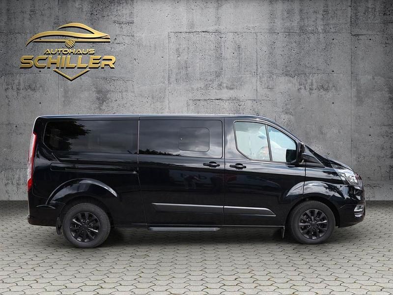 Gebraucht Ford Tourneo 170 PS (125 kW) 2018 Schwarz Van / Kleinbus